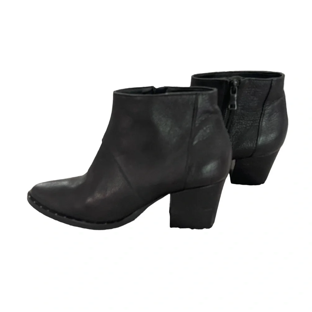 Freda Salvador Ankle Booties Black Calf Leather Block Heel Size 7